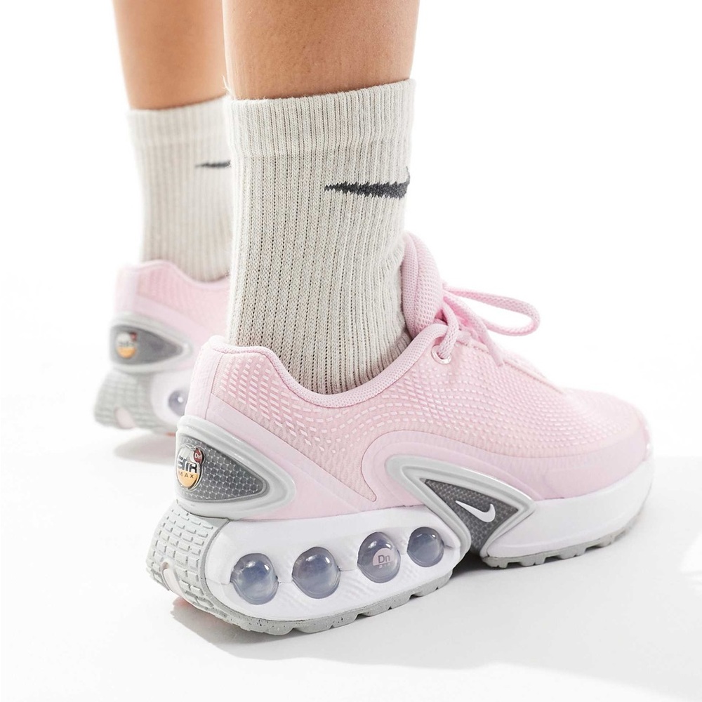 Nike Air Max Dn Big Kids' Shoes in Pink Foam Size 6.5y New - Picture 3 of 13